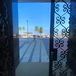 Apartamento Encantador Leme - Predio Na Orla
